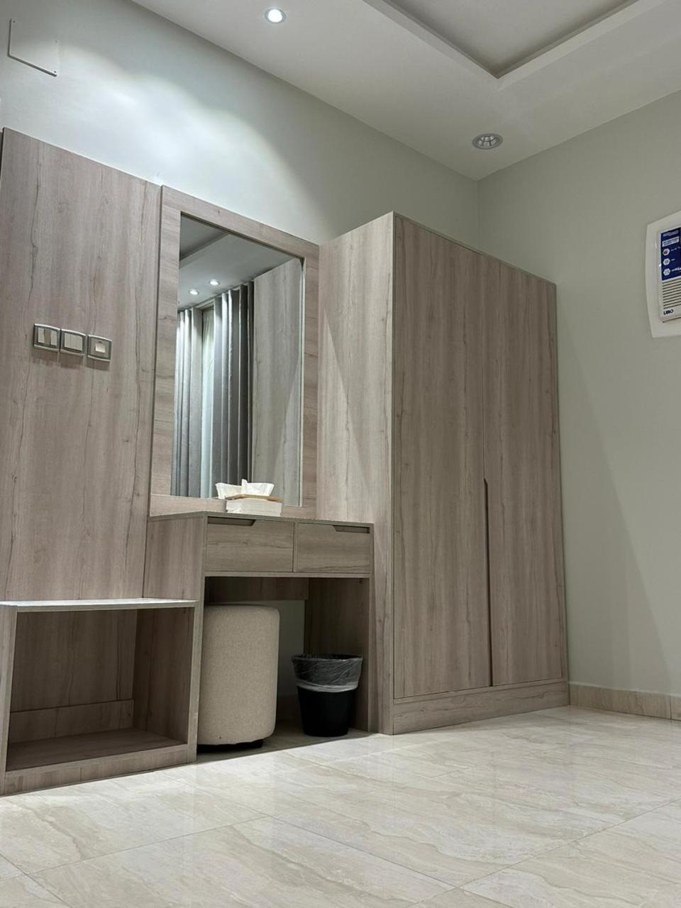 Apartment Dorm Story For *